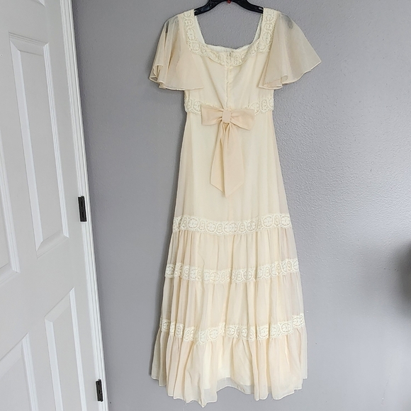 Lorrie Deb Vintage 60s Wedding  Dress/ 5/6 (S) - Picture 3 of 15